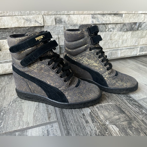 Puma Sky High Wedge Black Gold  Suede Sneaker Size 7.5 US - Picture 6 of 12